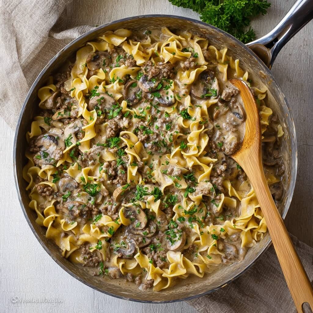 One Skillet Ground Beef Stroganoff